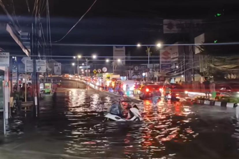 Banjir Melanda Kota Samarinda Akibat Hujan Deras, 19 Lokasi Terendam