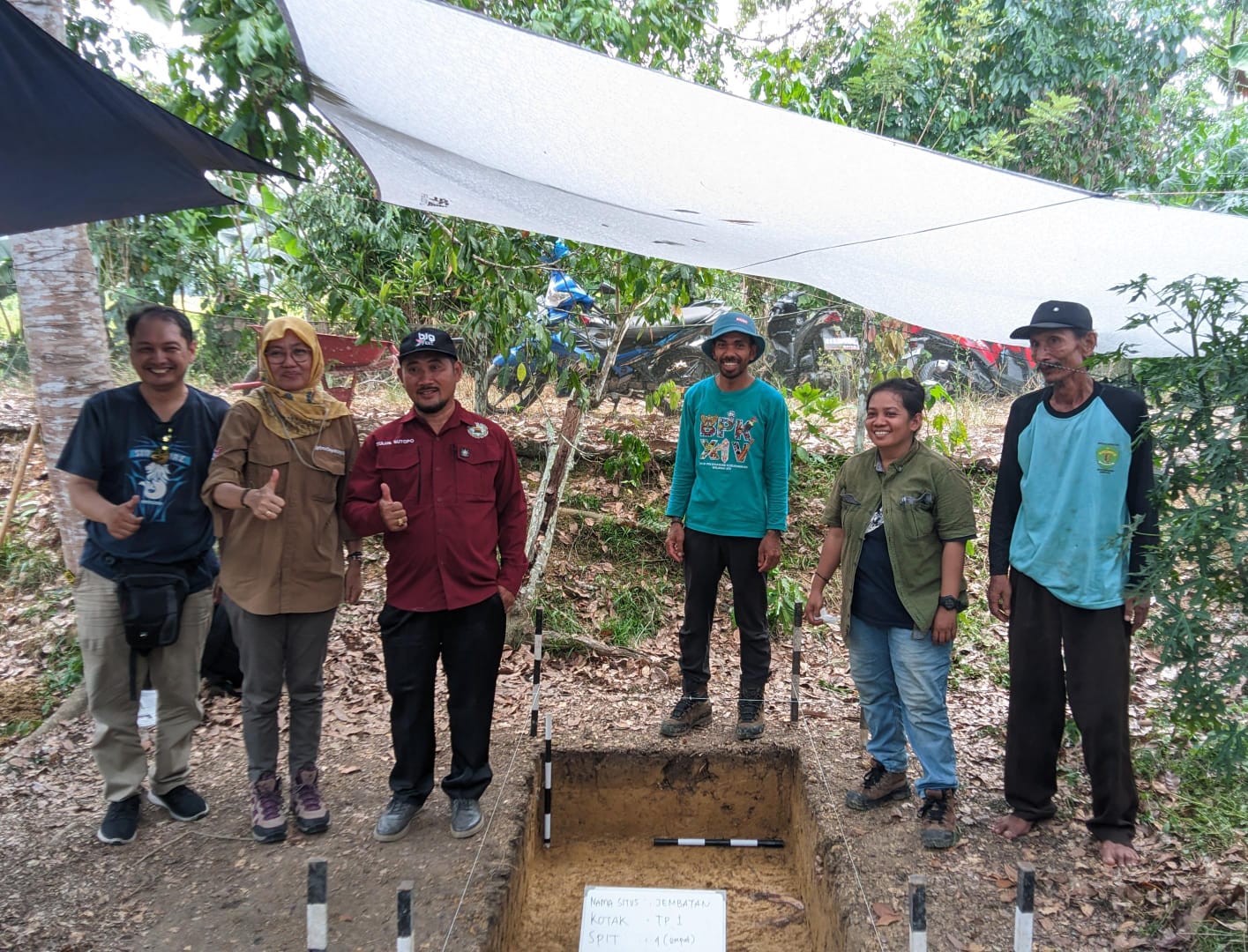 Penggalian Peninggalan Sejarah Kerajaan di Desa Jembayan Terus Dilakukan