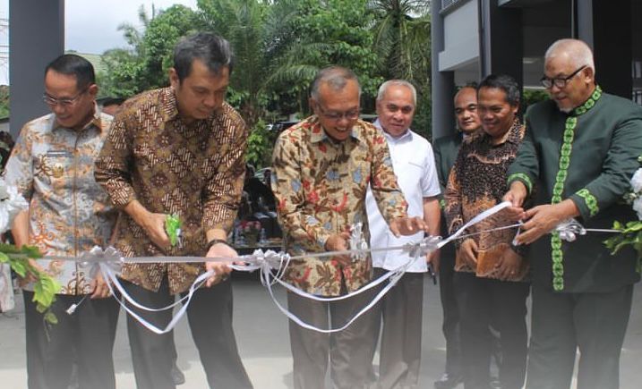 Wakil Ketua DPRD Kaltim Resmikan Gedung Baru Unmul