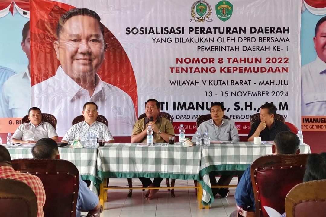 Sosialisasikan Perda Kepemudaan di Mahulu, Ekti Imanuel Harapkan Pemuda Berperan Aktif