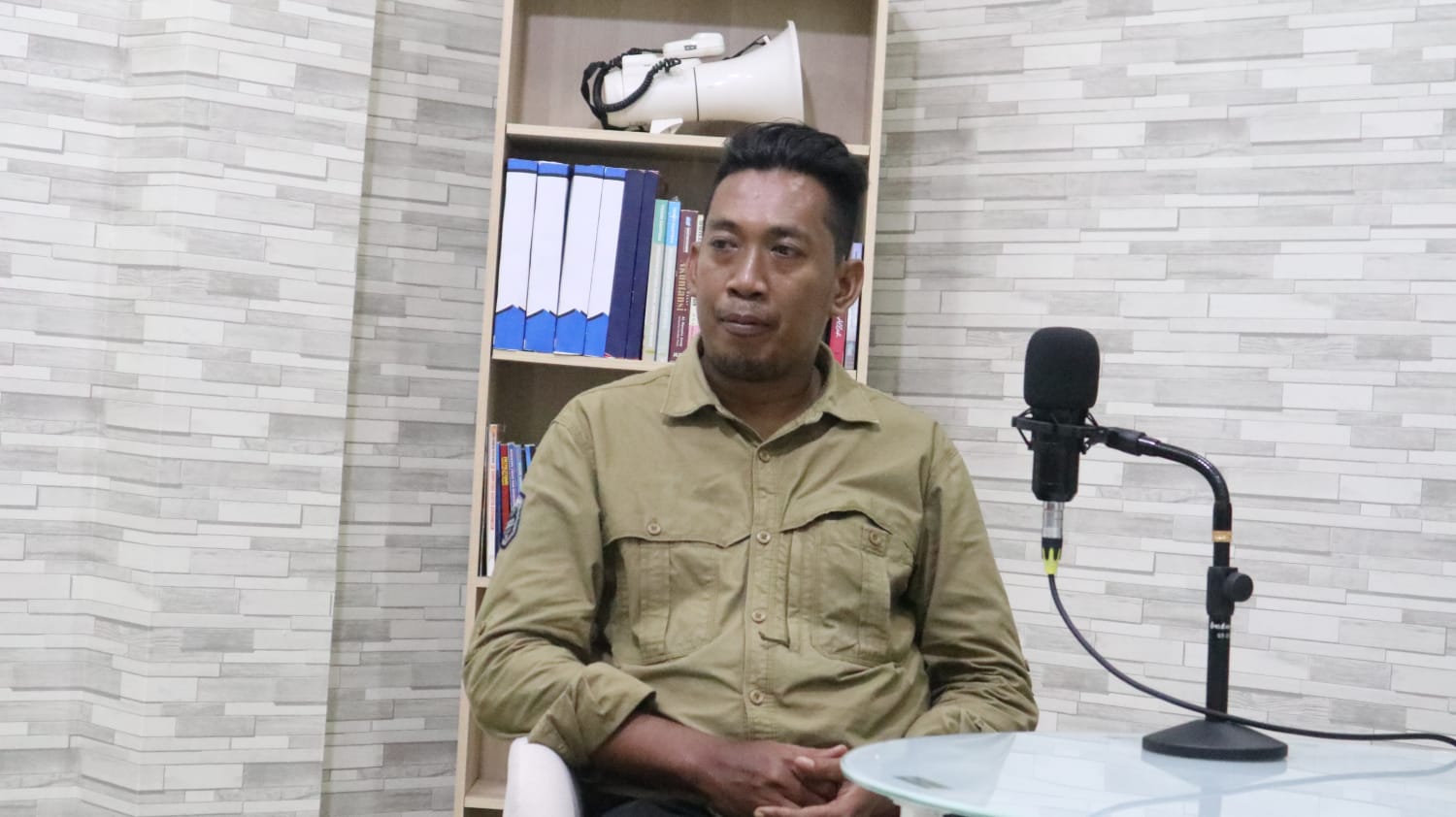 Pemdes Kersik Dorong Penggunaan Layanan Digital, Warga Masih Pilih Metode Manual