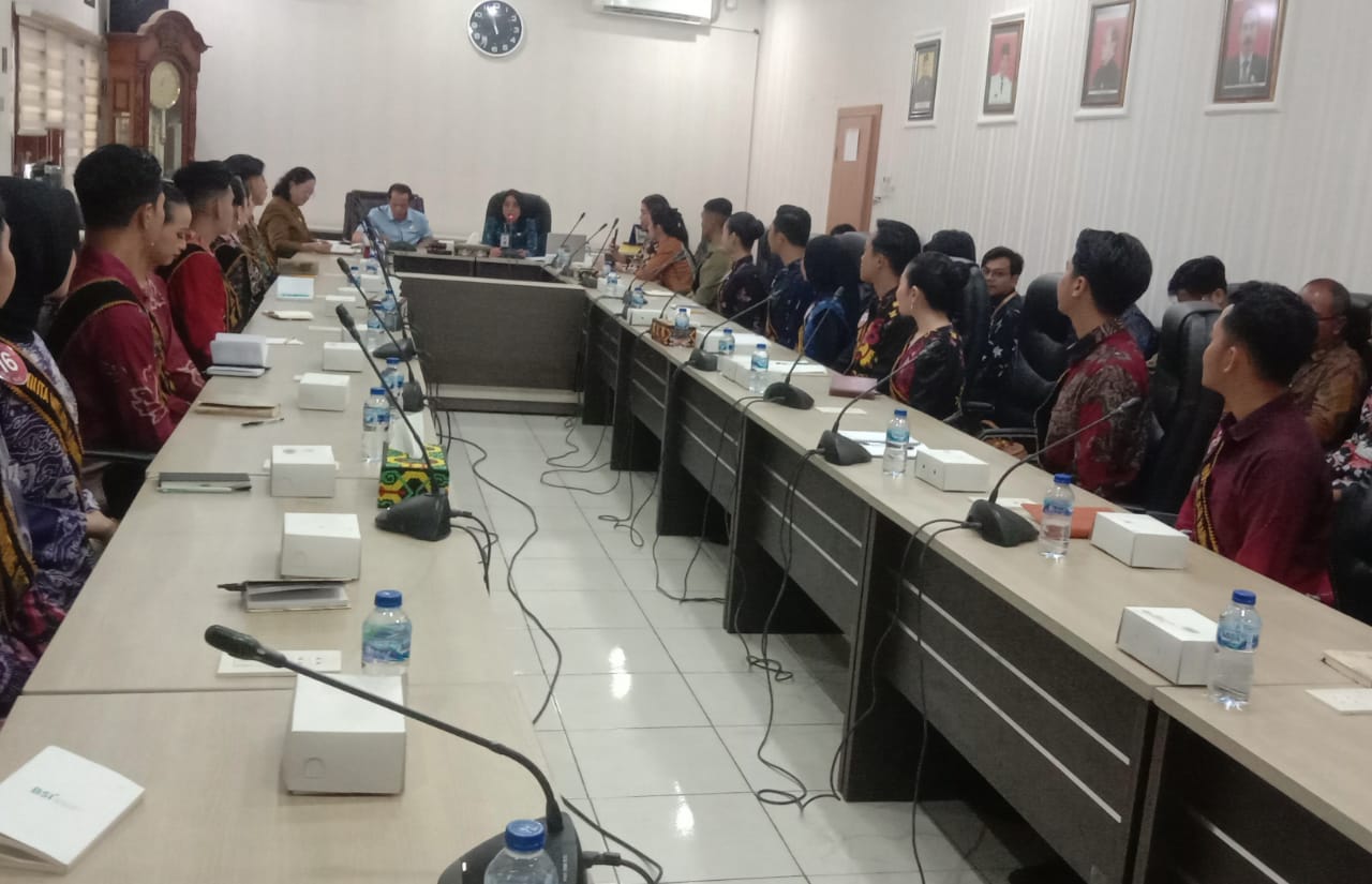 DPRD Balikpapan Terima Audensi Finalis Duta Wisata Manuntung tahun 2025