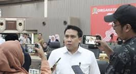 Kita Butuh Sistem Baru!”: Ayub Tuntut Keterlibatan Rakyat dalam Pengelolaan SDA