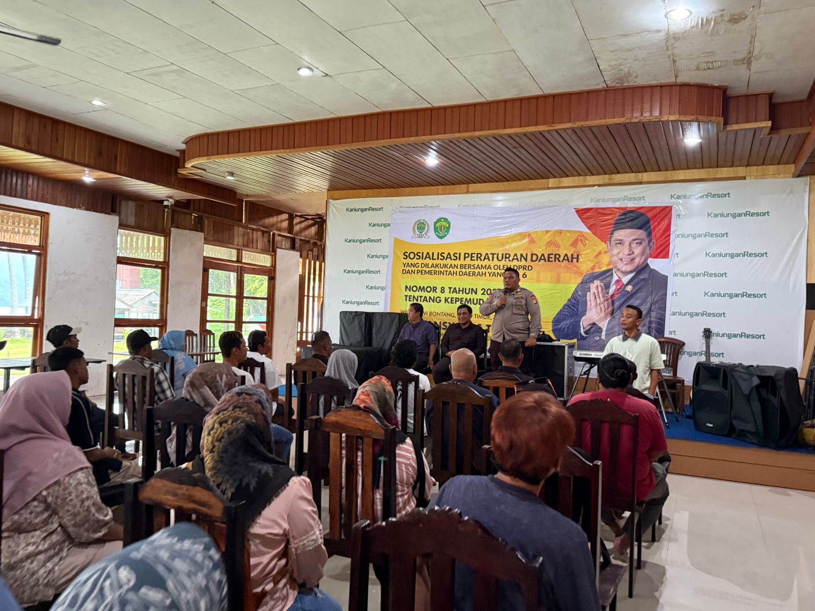 Apansyah sambangi warga pulau Kaniungan dalam acara Sosperda ke-6