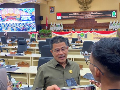DPRD Minta Sinkronisasi Aturan Pusat-Daerah untuk Pendidikan Tinggi