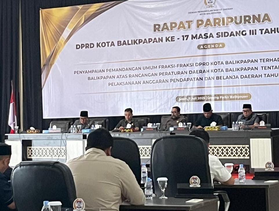 Gelar Rapat paripurna, DPRD Balikpapan Bahas Raperda Pertanggungjawaban Pelaksanaan APBD 2024
